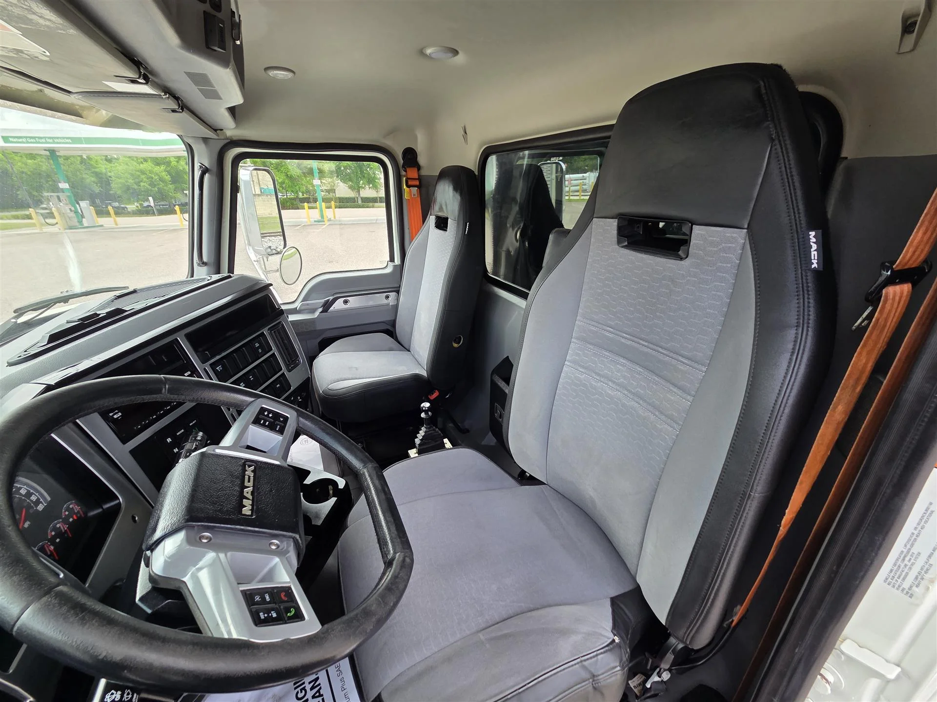 2020 Mack Granite - image 10