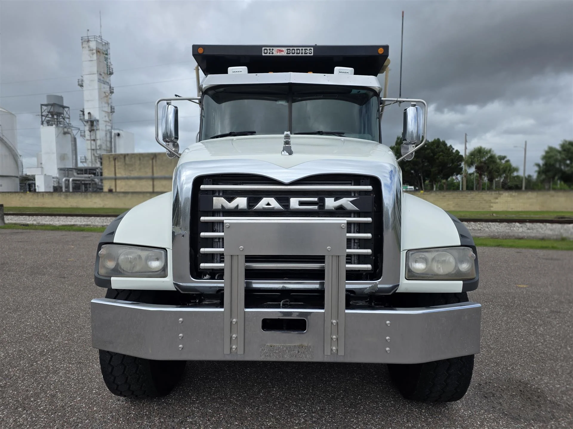 2020 Mack Granite in Winter Haven, FL — photo 2