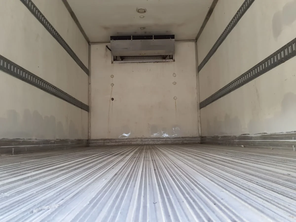 2018 Freightliner M2 106 - image 9