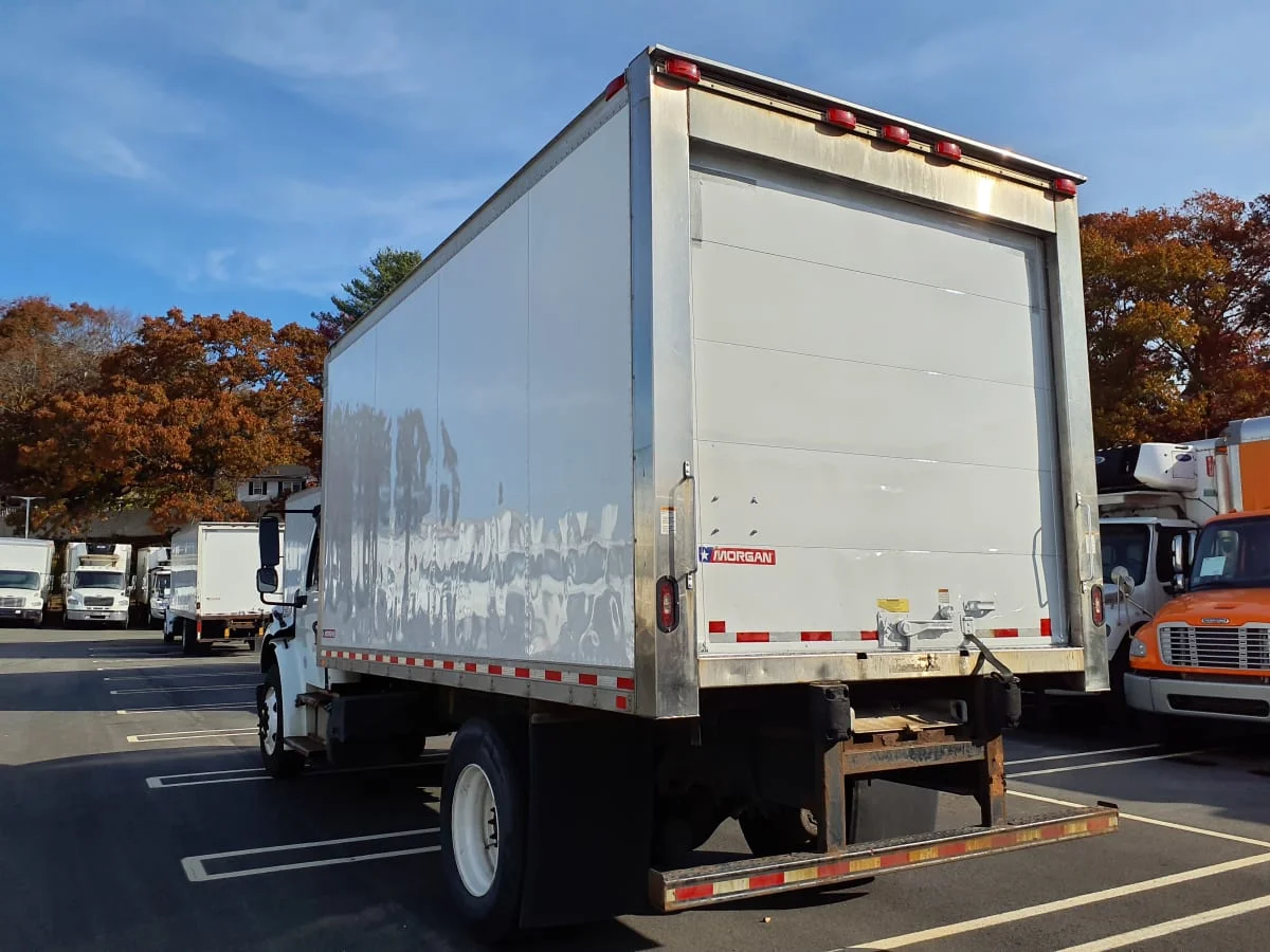 2018 Freightliner M2 106 - image 6