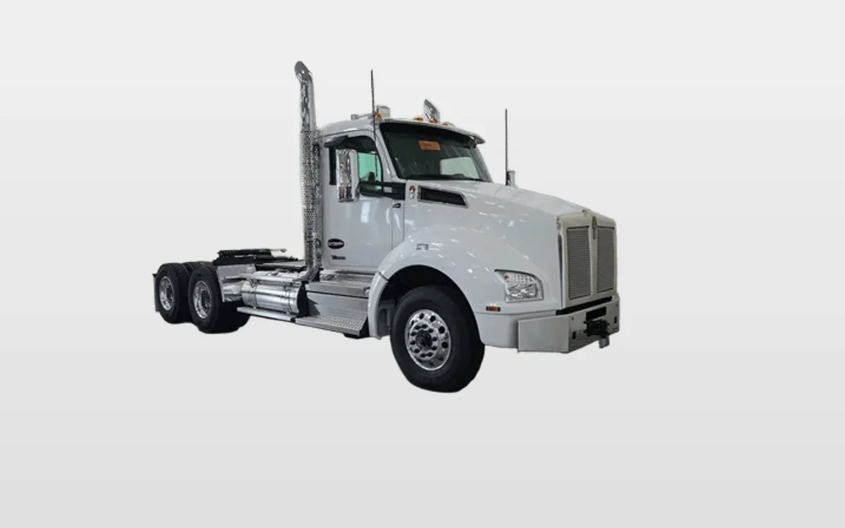 2026 Kenworth T880 - image 1