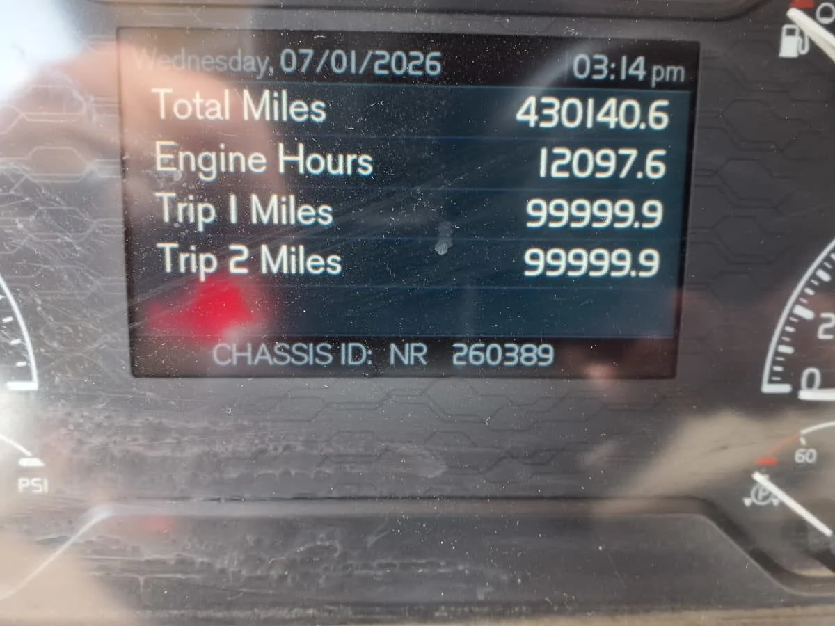 2020 Volvo VNL 860 in Greenville, SC — photo 9