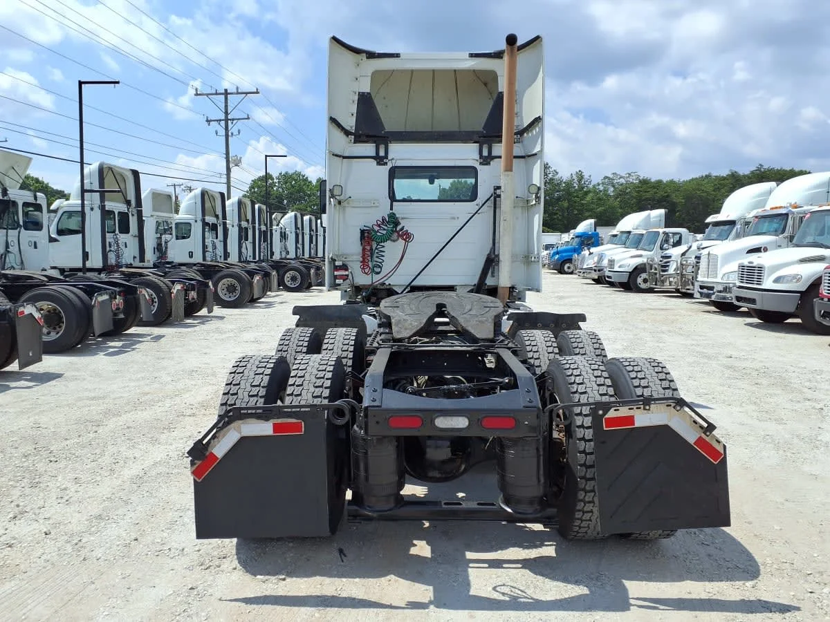 2020 Volvo VNL 860 in Greenville, SC — photo 5