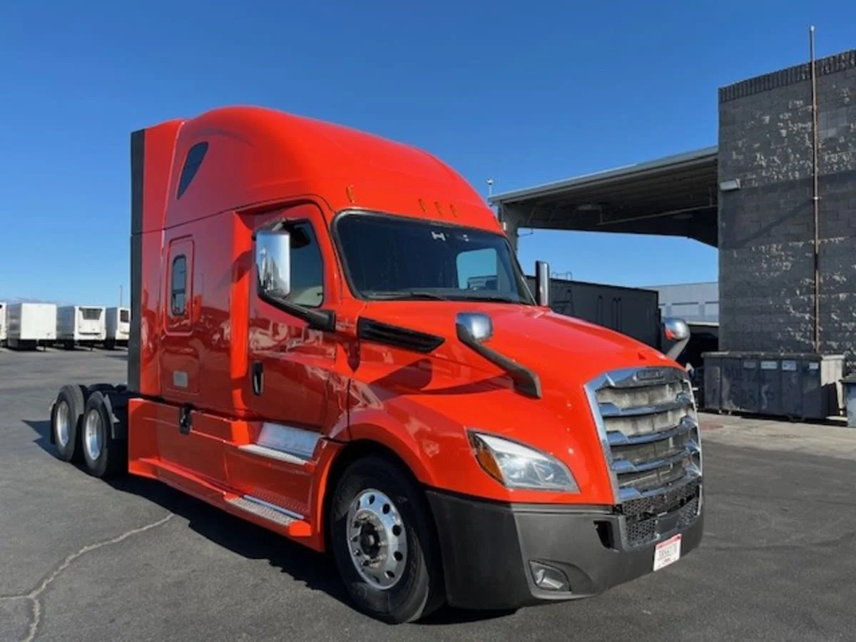 2020 Freightliner Cascadia in North Las Vegas, NV