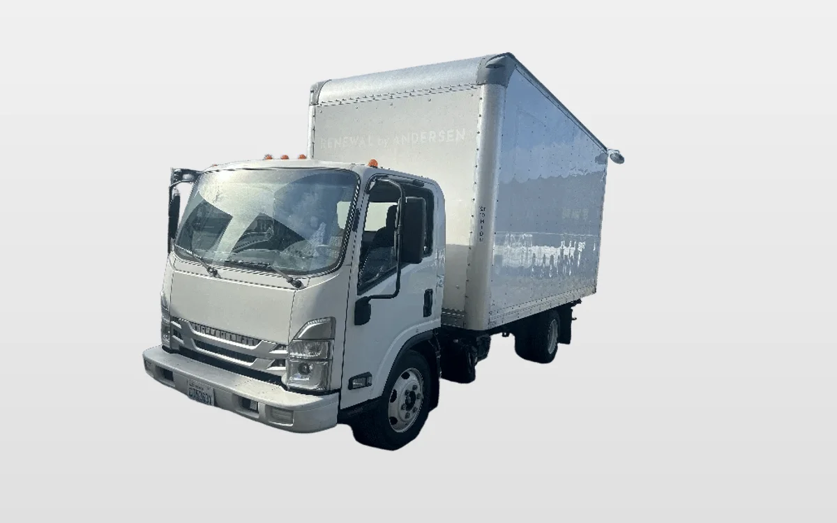 2022 Isuzu - image 1