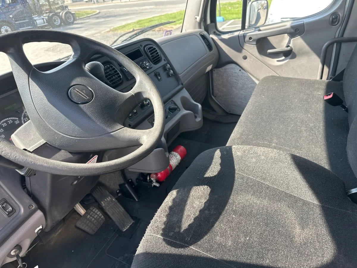 2019 Freightliner M2 106 in Bensalem, PA — photo 7