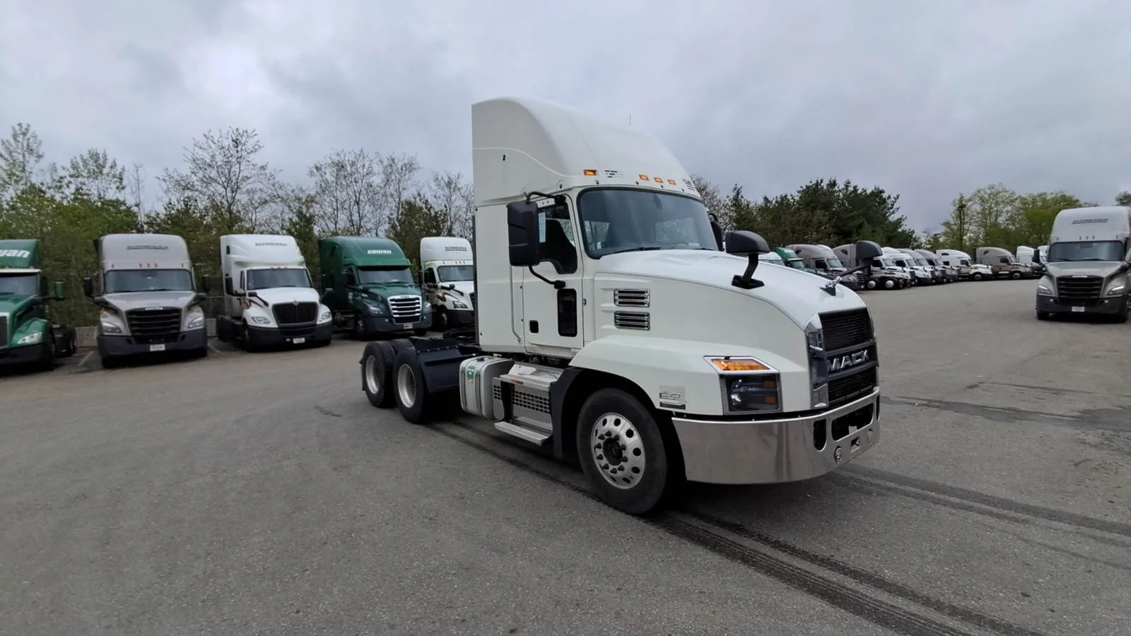 2020 Mack Anthem in Shrewsbury, MA