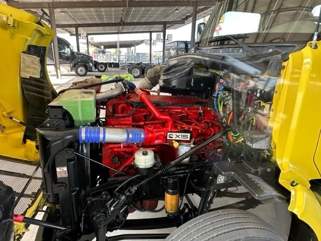 2021 Peterbilt 579 in San Antonio, TX — photo 11