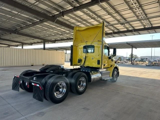2021 Peterbilt 579 in San Antonio, TX — photo 6
