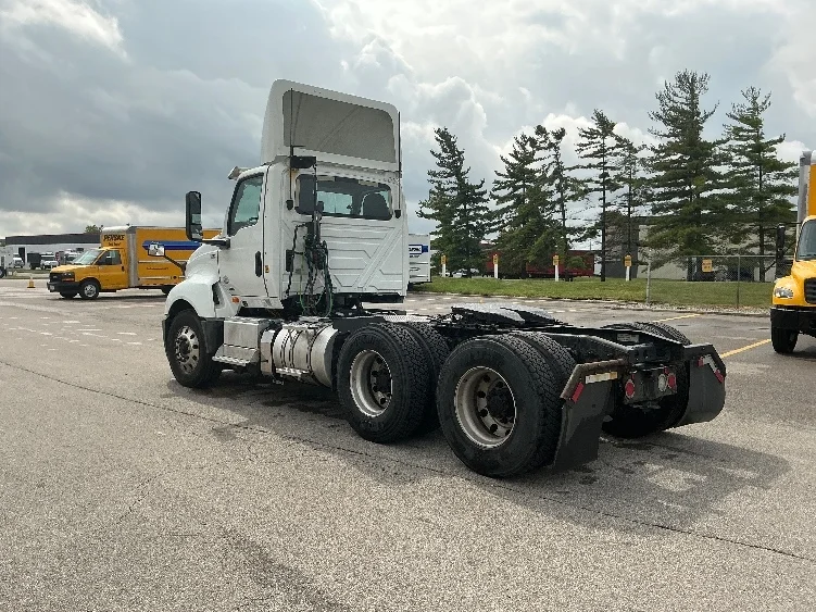 2019 International LT in Erlanger, KY — photo 5