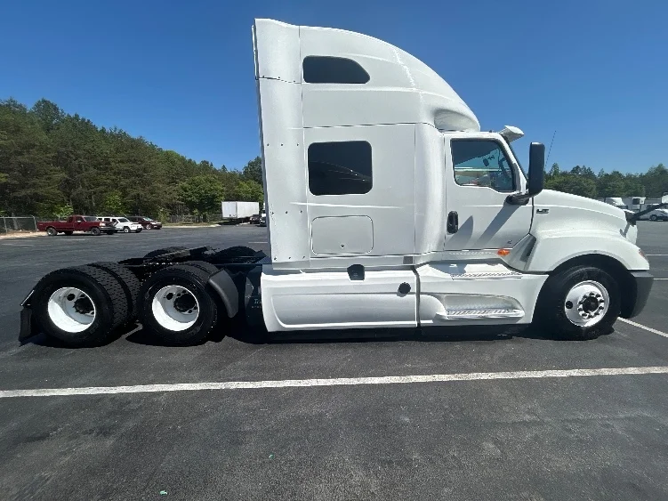 2020 International LT in Greensboro, NC — photo 8