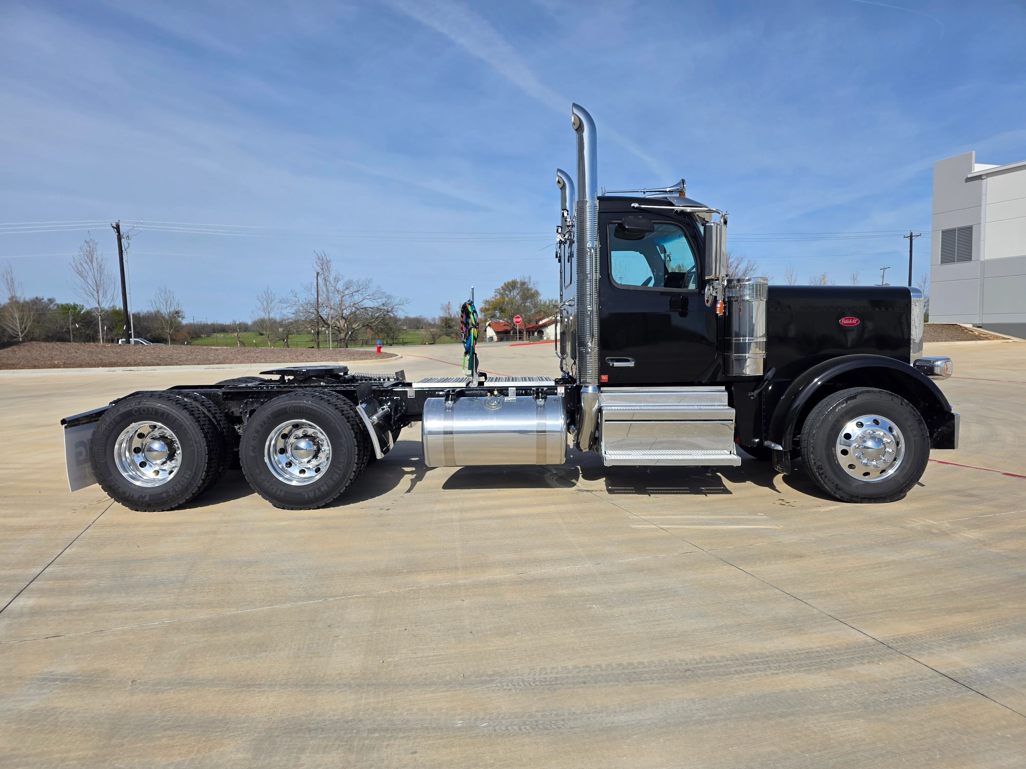 2027 Peterbilt 589 in Louisville, KY — photo 6