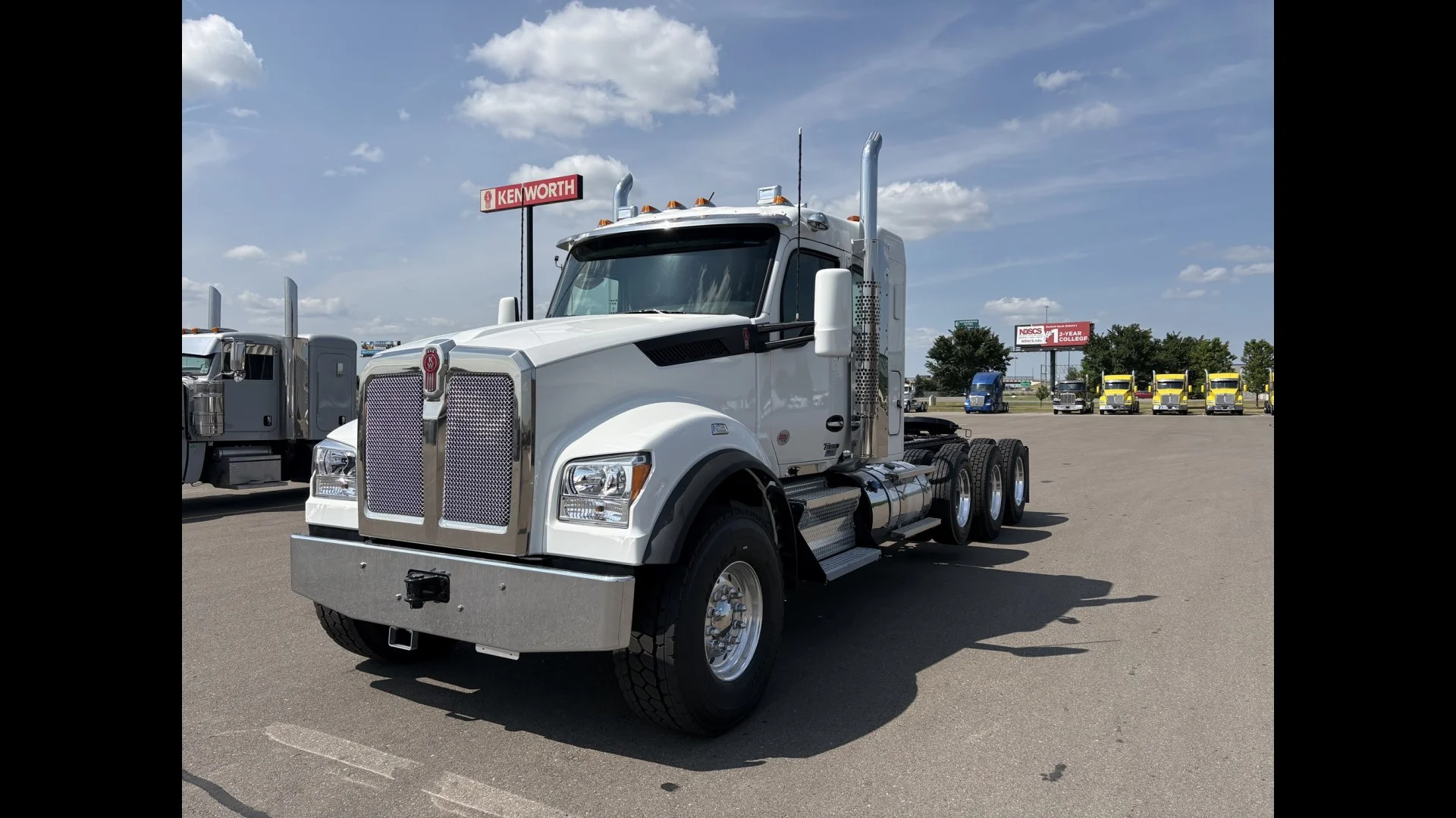 2026 Kenworth T880