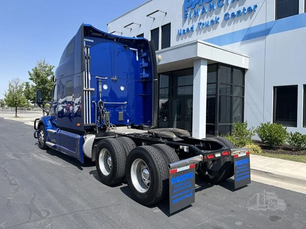 2023 Peterbilt 579 in Salt Lake City, UT — photo 8