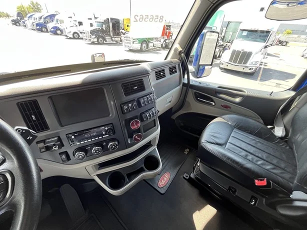 2023 Peterbilt 579 in Salt Lake City, UT — photo 14