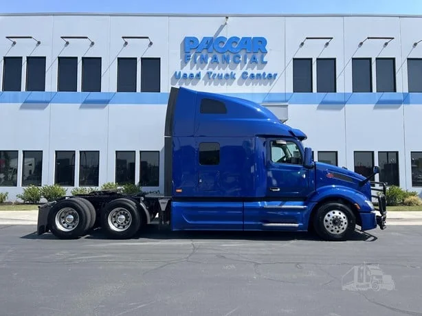 2023 Peterbilt 579 in Salt Lake City, UT — photo 4