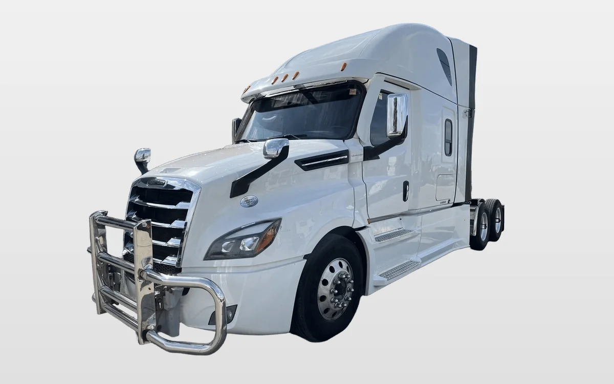 2022 Freightliner Cascadia - image 1