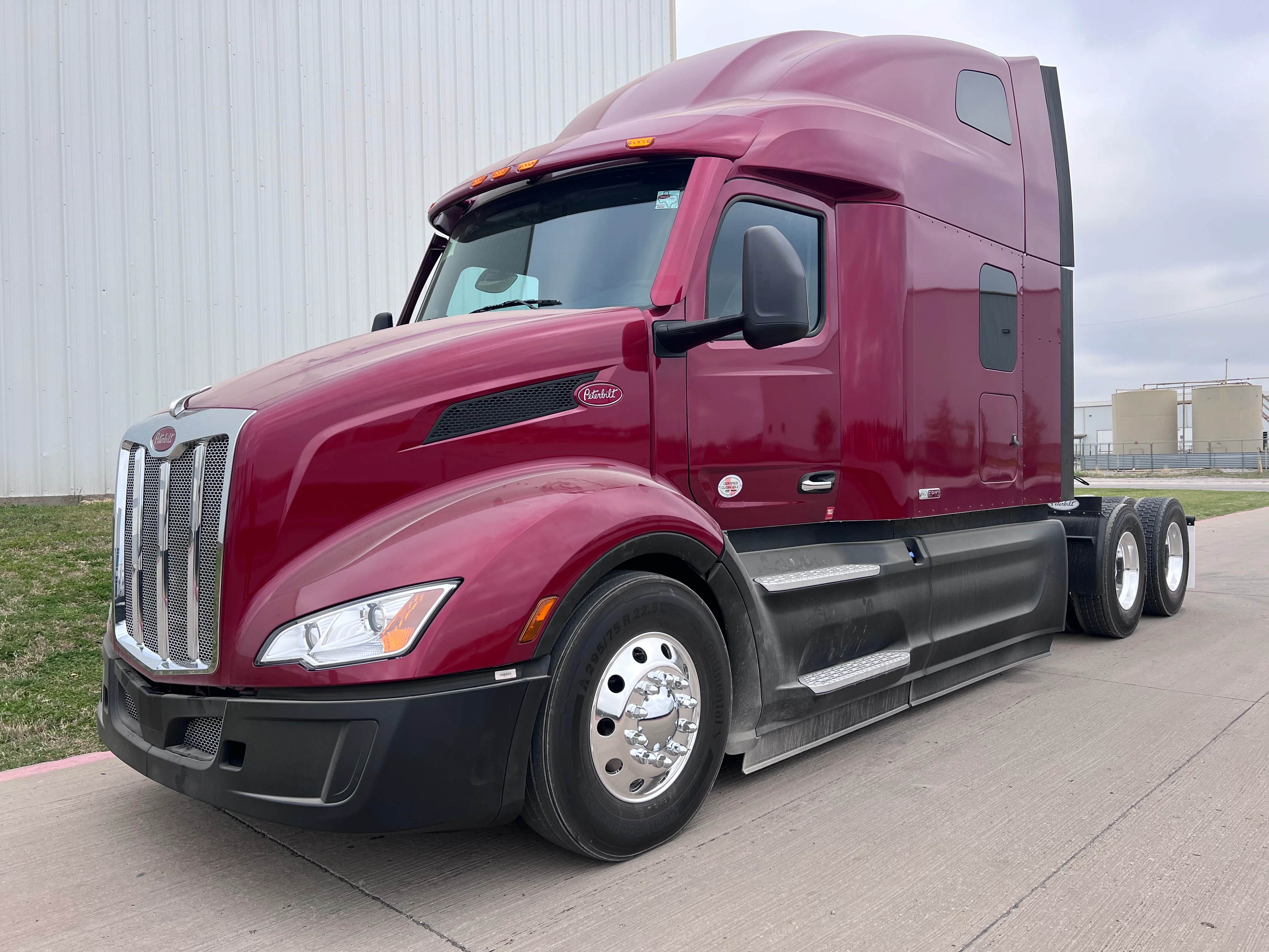 2027 Peterbilt 579 in O'fallon, MO