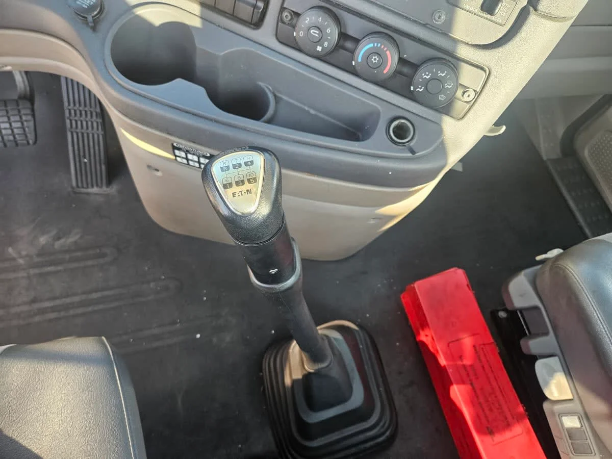2019 Freightliner Cascadia in Orlando, FL — photo 10