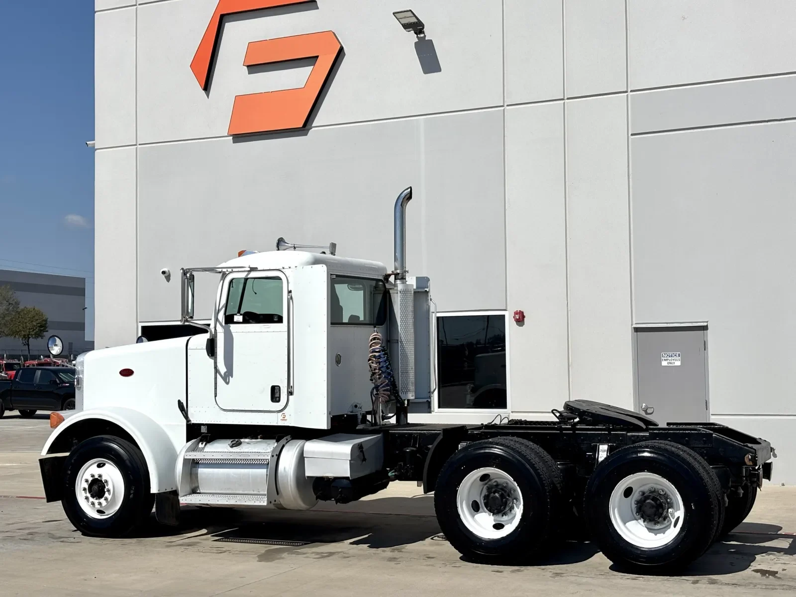 2006 Peterbilt in Hutchins, TX — photo 6