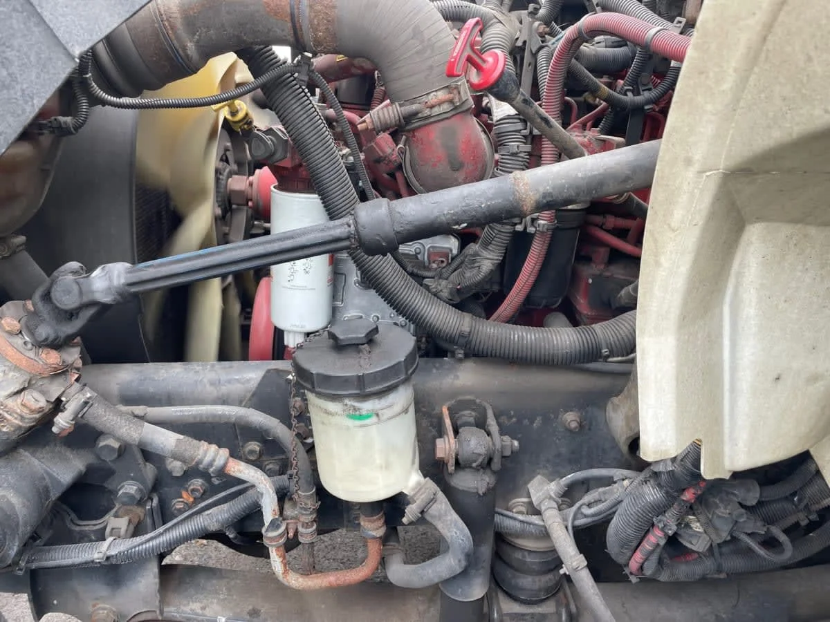 2016 International 4300 - image 14