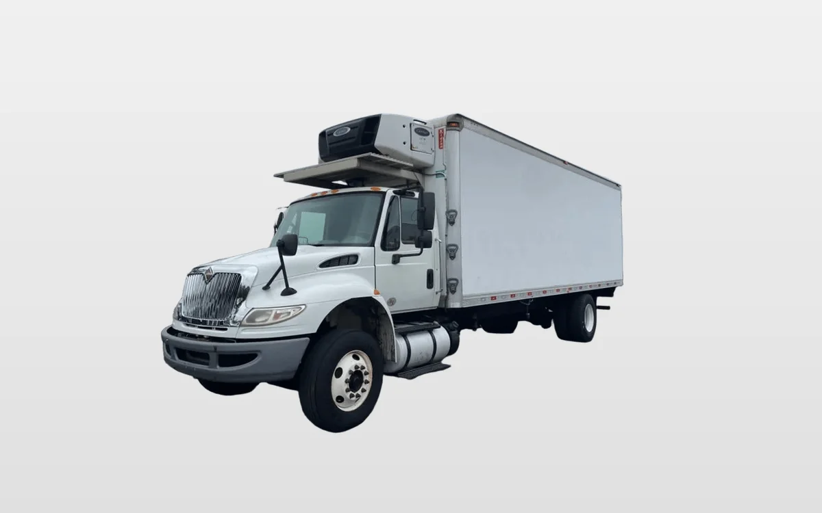 2016 International 4300 - image 1