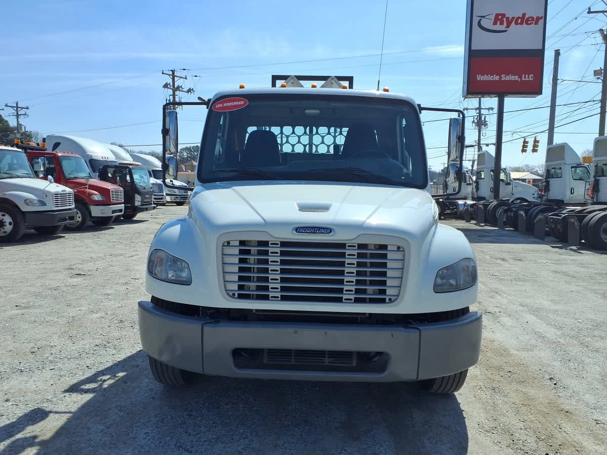 2019 Freightliner M2 106 in Greenville, SC — photo 2