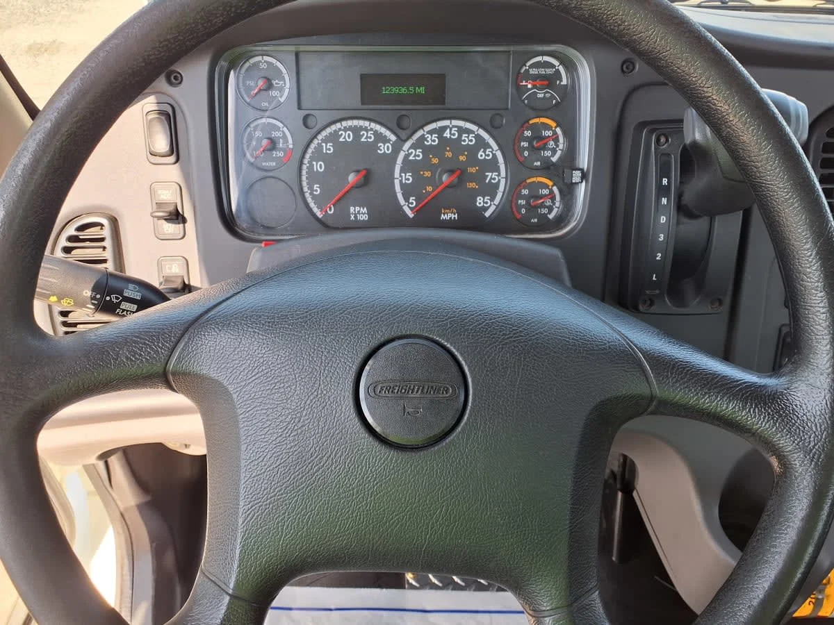 2019 Freightliner M2 106 in Greenville, SC — photo 11