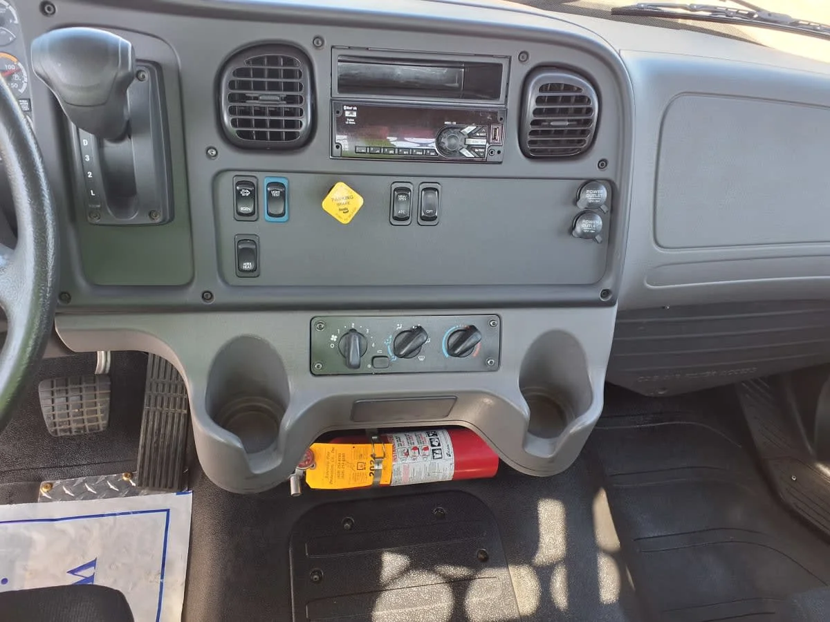 2019 Freightliner M2 106 in Greenville, SC — photo 12