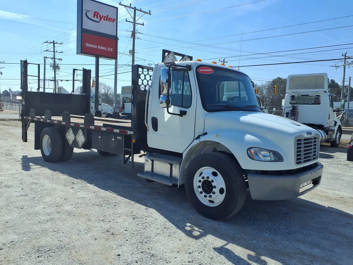 2019 Freightliner M2 106 in Greenville, SC — photo 3