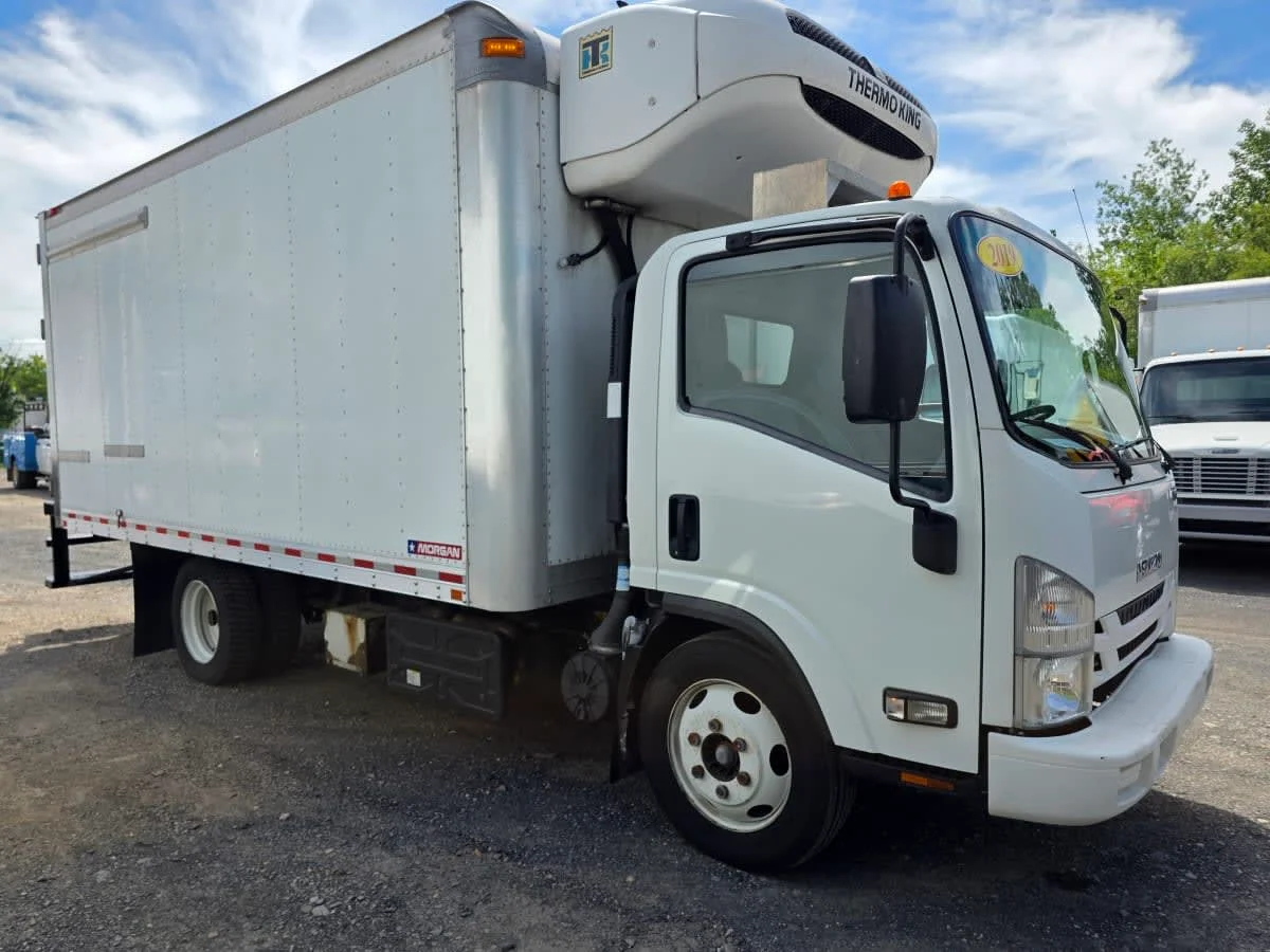 2019 Isuzu NPR - image 3