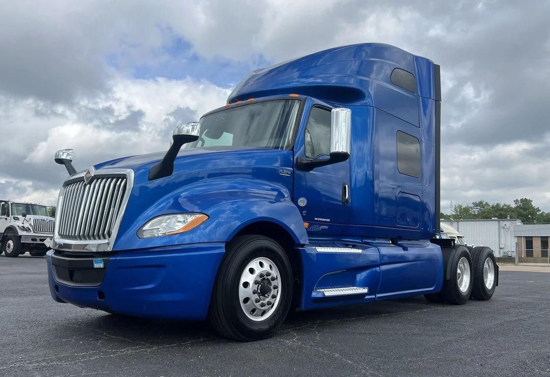 2021 International LT in Tulsa, OK