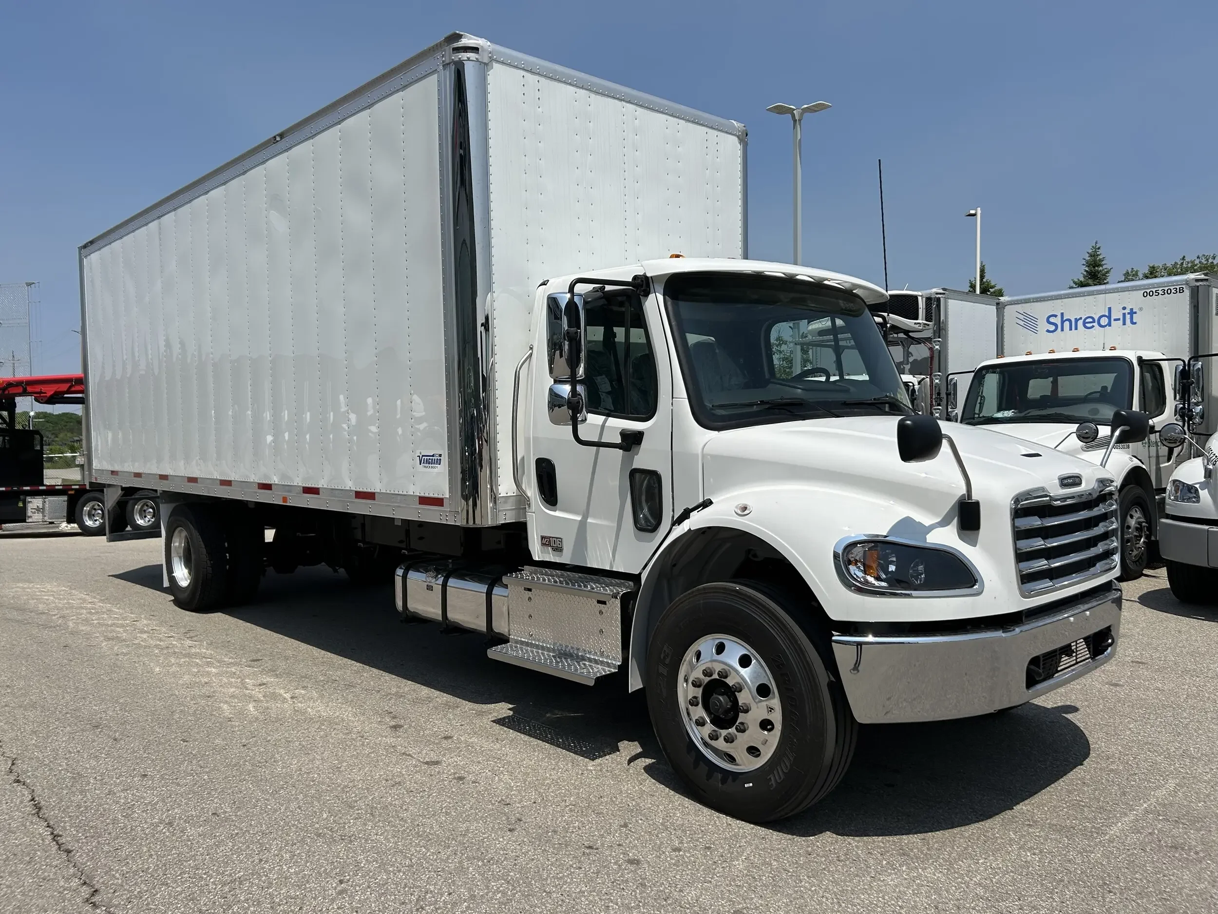 2026 Freightliner M2 106 - image 2