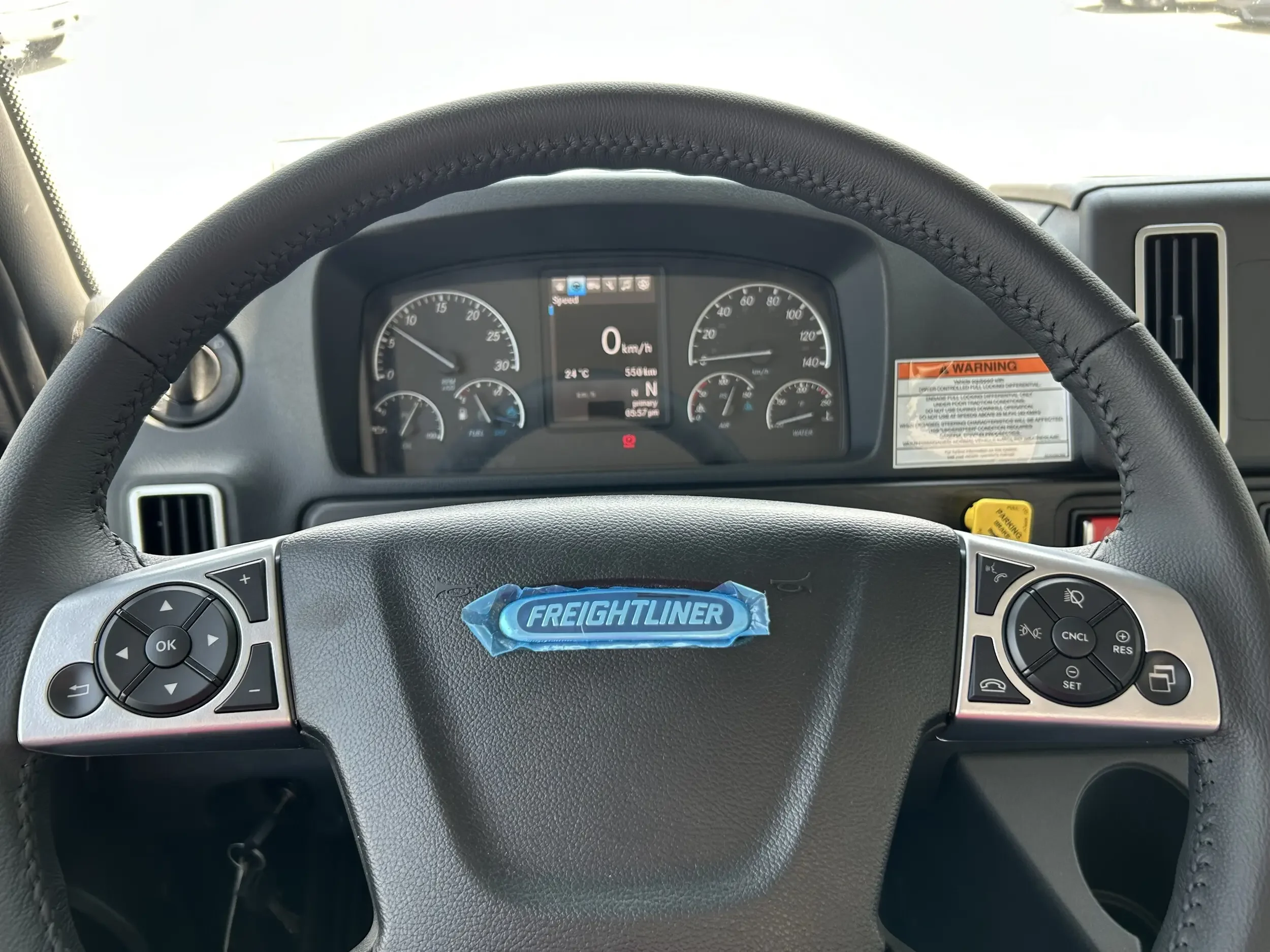 2026 Freightliner M2 106 - image 14