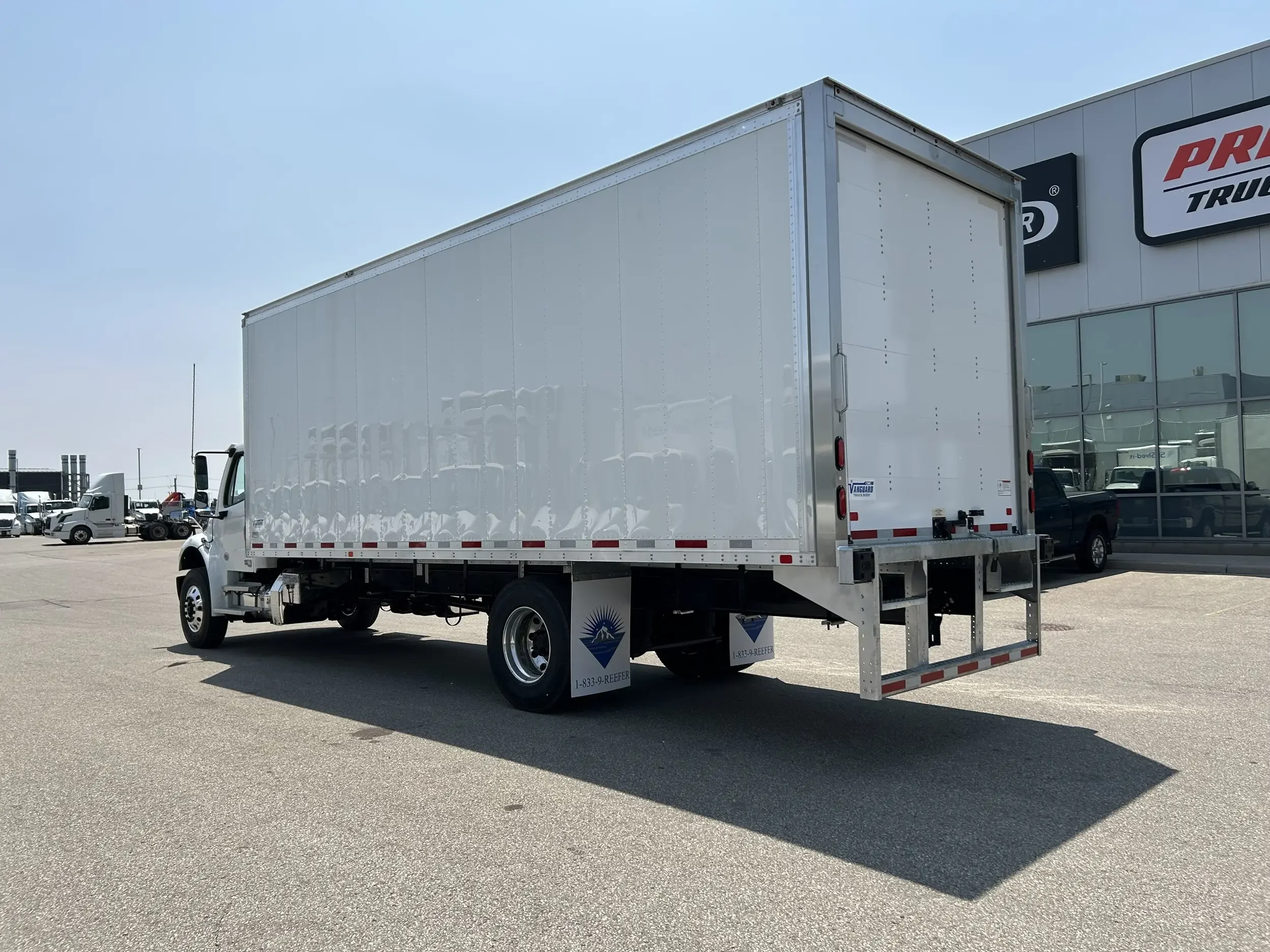 2026 Freightliner M2 106 in London, ON — photo 3