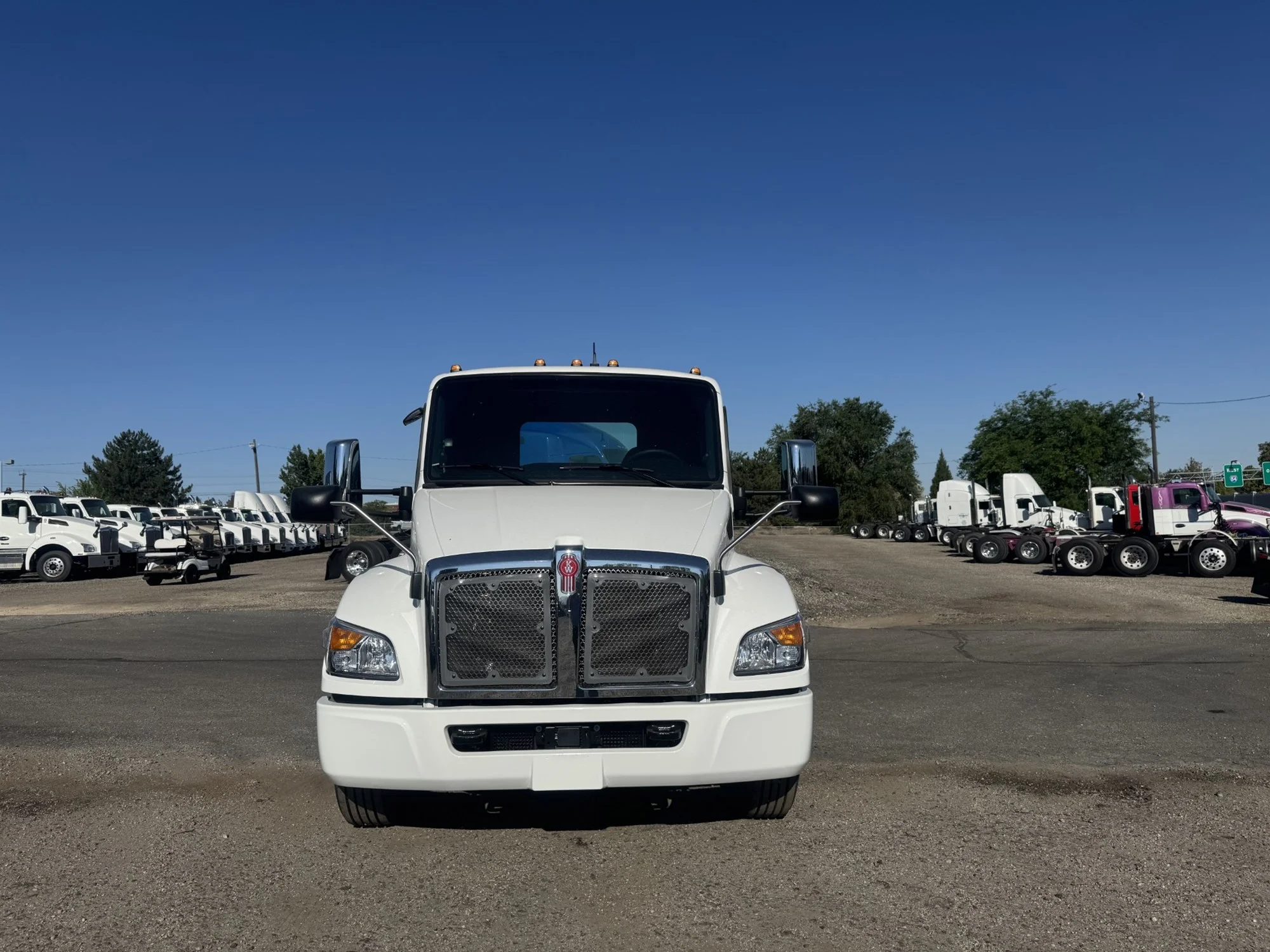 2026 Kenworth T280 - image 2