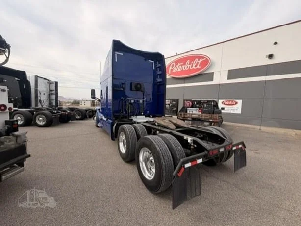 2022 Peterbilt 579 in St. George, UT — photo 5