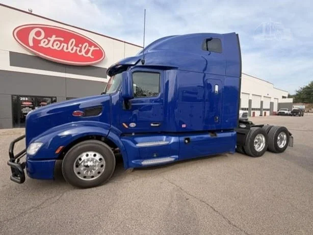 2022 Peterbilt 579