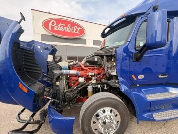 2022 Peterbilt 579 in St. George, UT — photo 8