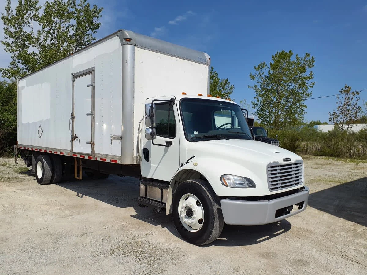 2019 Freightliner M2 106 in Indianapolis, IN — photo 3