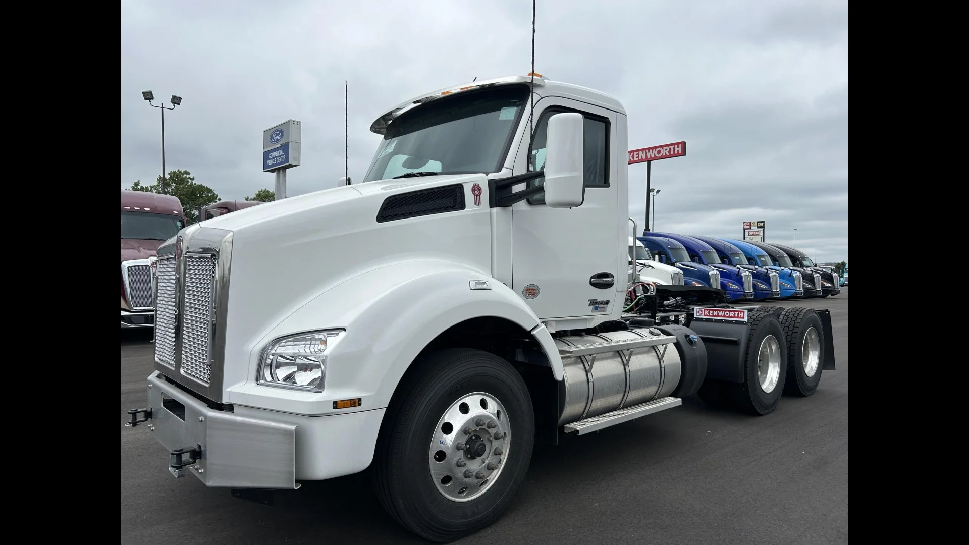 2025 Kenworth T880 in Fargo — photo 5