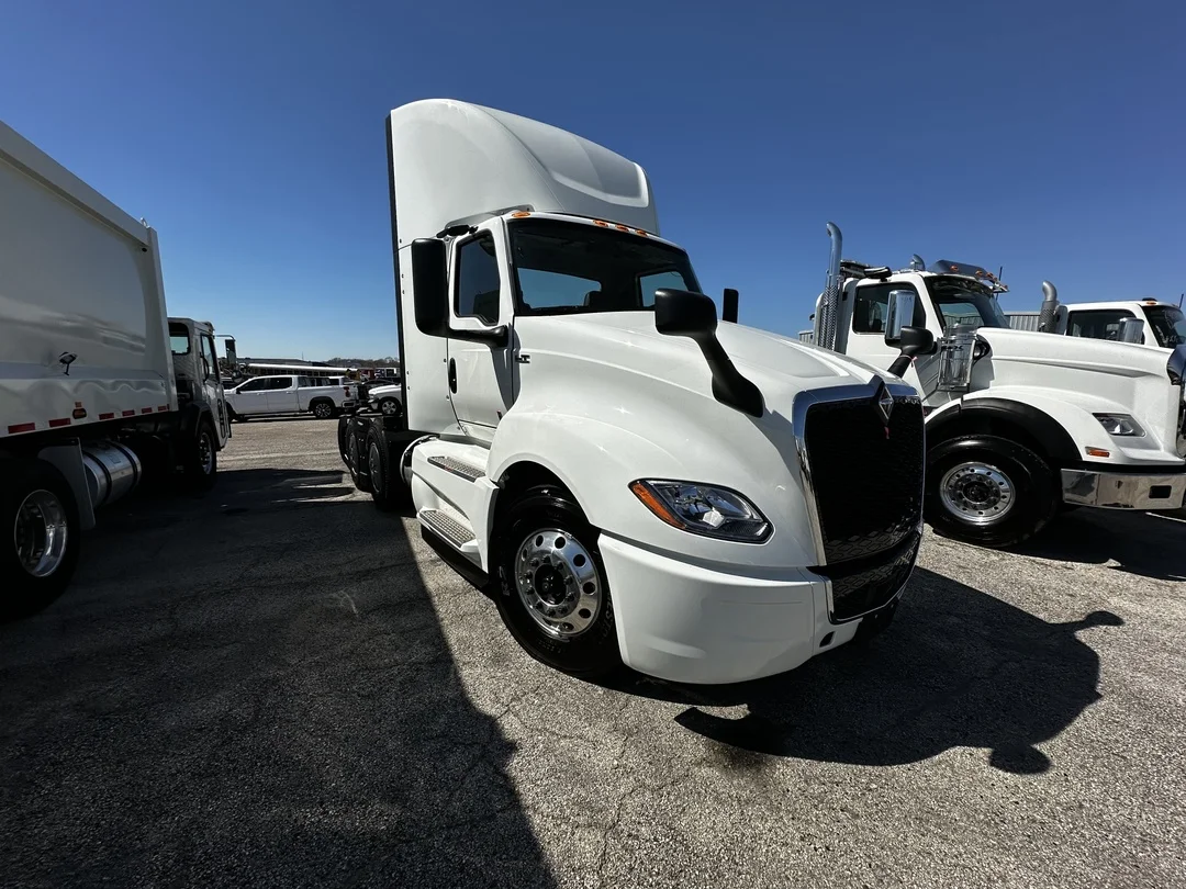 2025 International LT in HOUSTON, TX