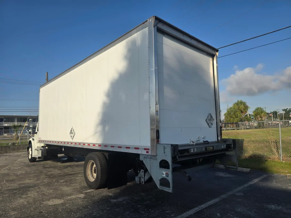 2021 Freightliner M2 106 in Tampa, FL — photo 4