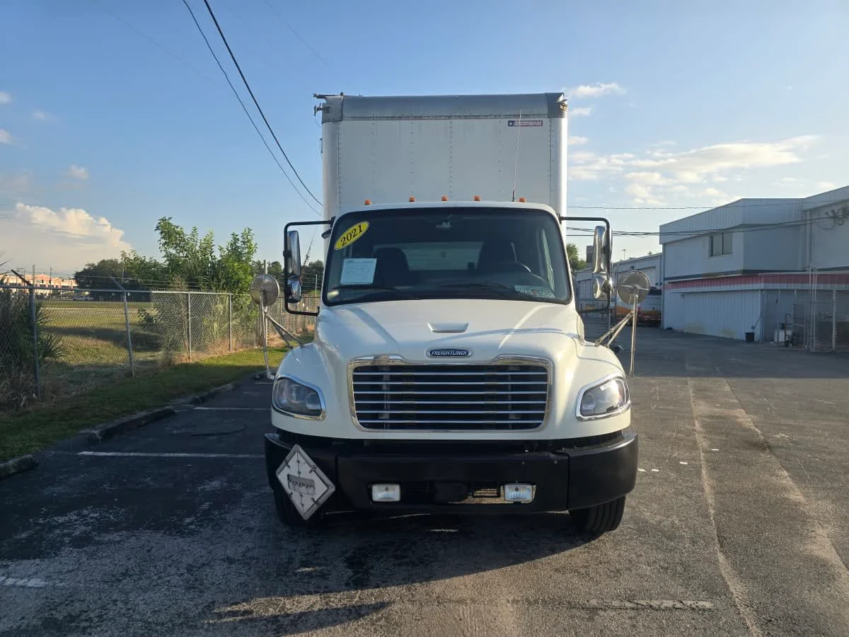 2021 Freightliner M2 106 in Tampa, FL — photo 2