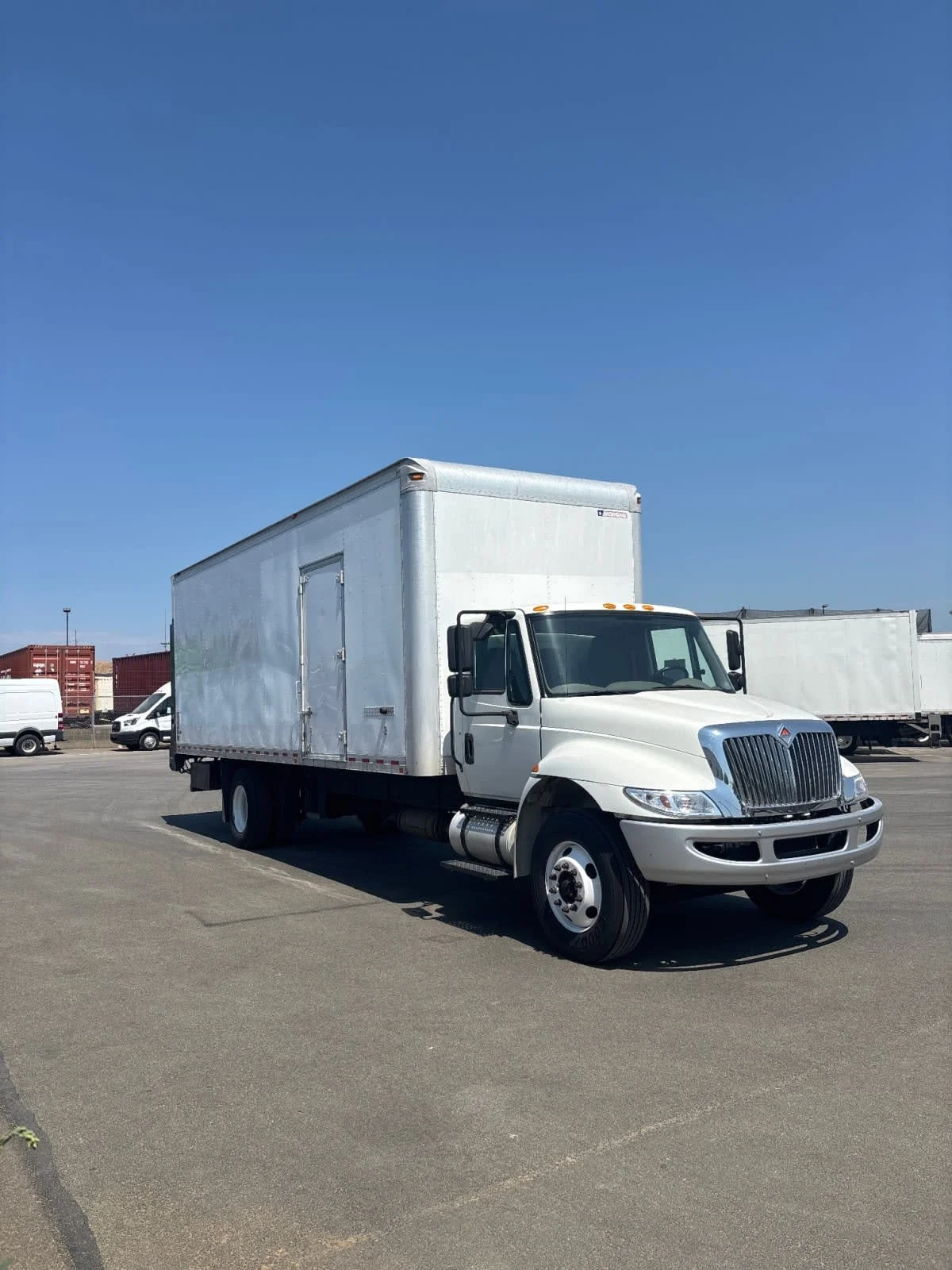 2017 International 4300 in Tacoma, WA — photo 3