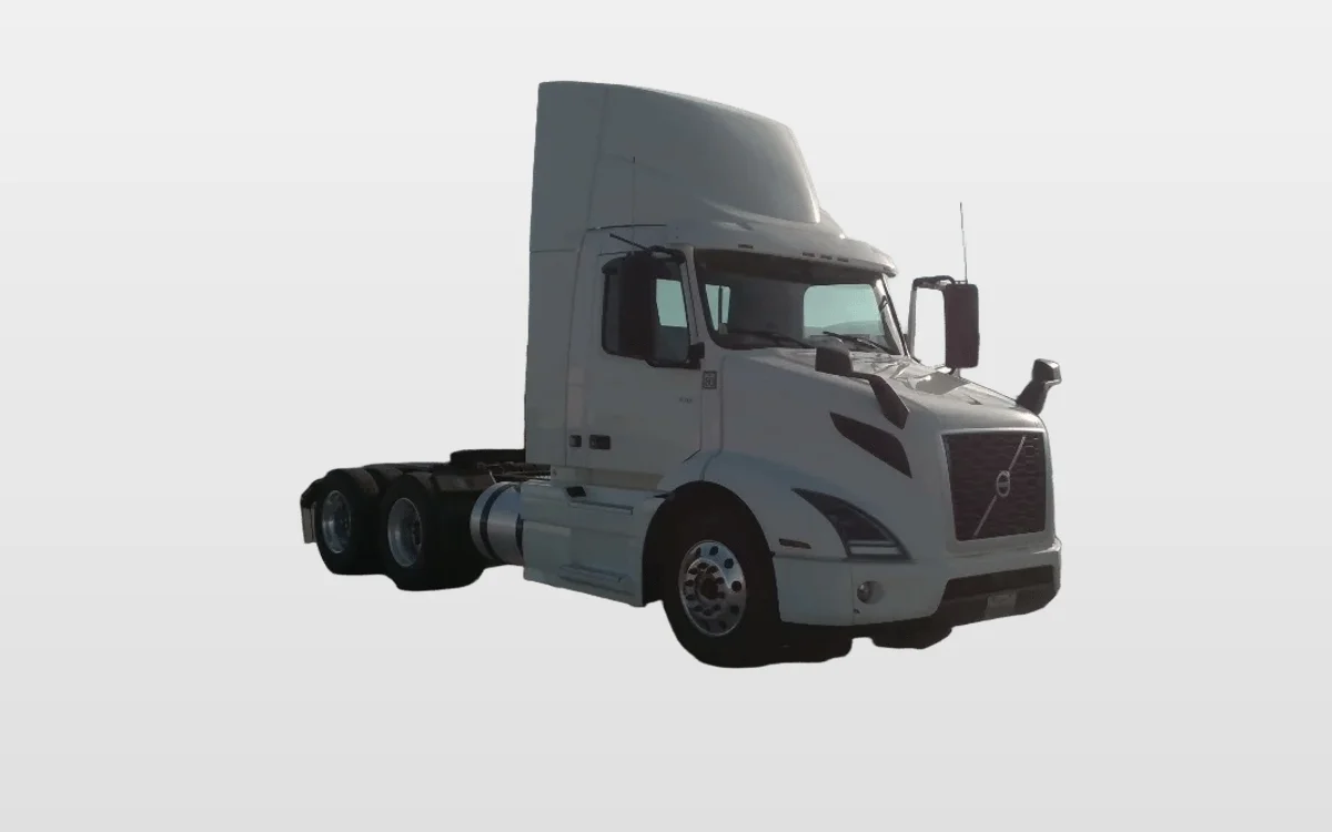 2021 Volvo - image 1