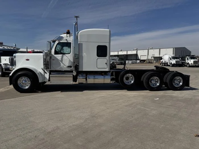 2026 Peterbilt 589 - image 4