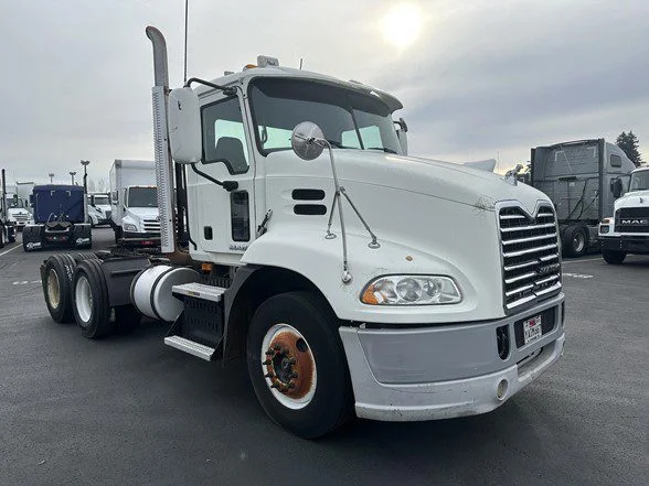 2010 Mack