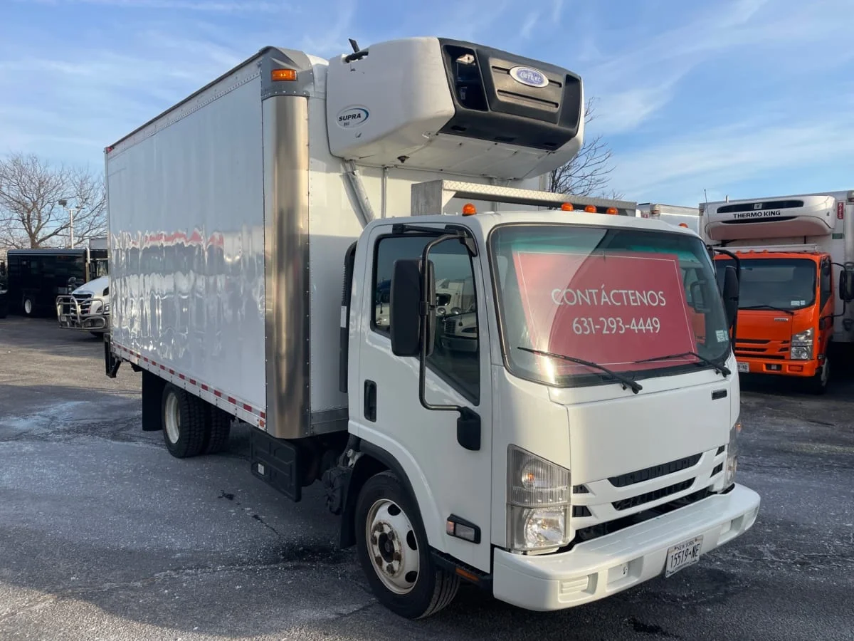 2019 Isuzu NPR - image 3