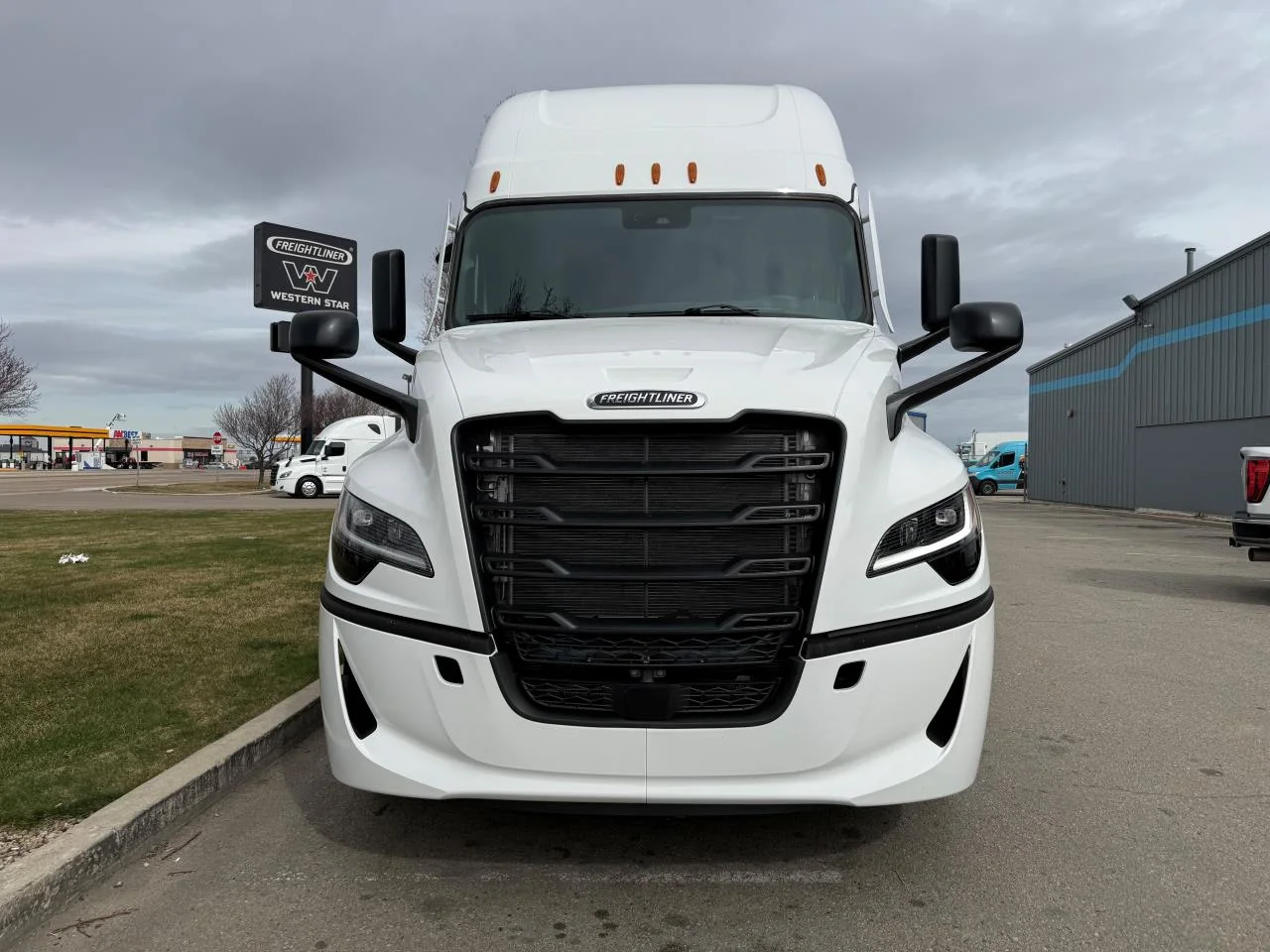 2027 Freightliner in Nampa, ID — photo 7